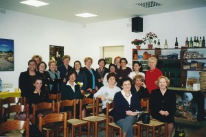2002 festa della donna al Circolo Amicizia Sarda di Treviso01